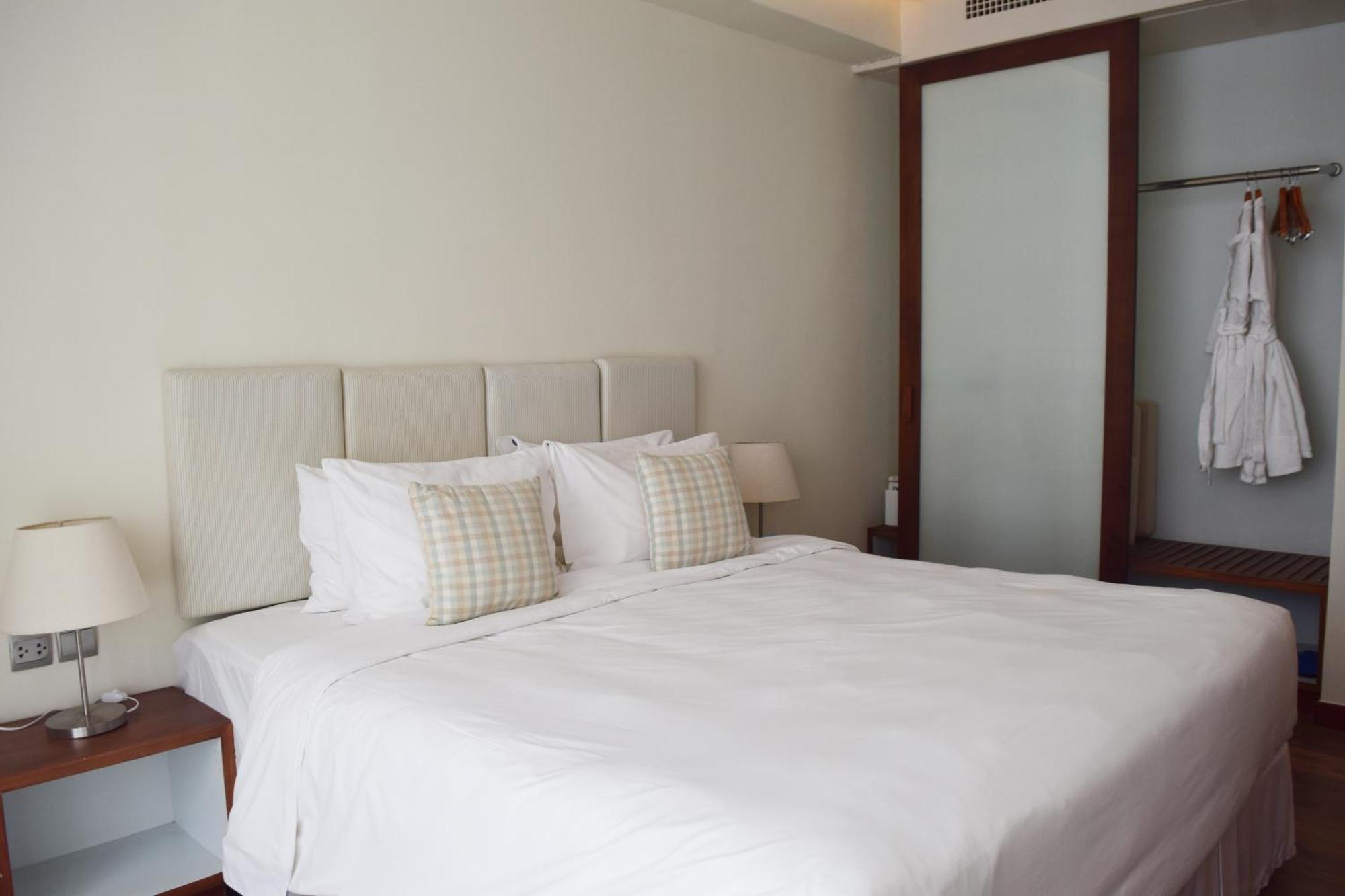 A La Carte Da Nang Beach Exterior photo