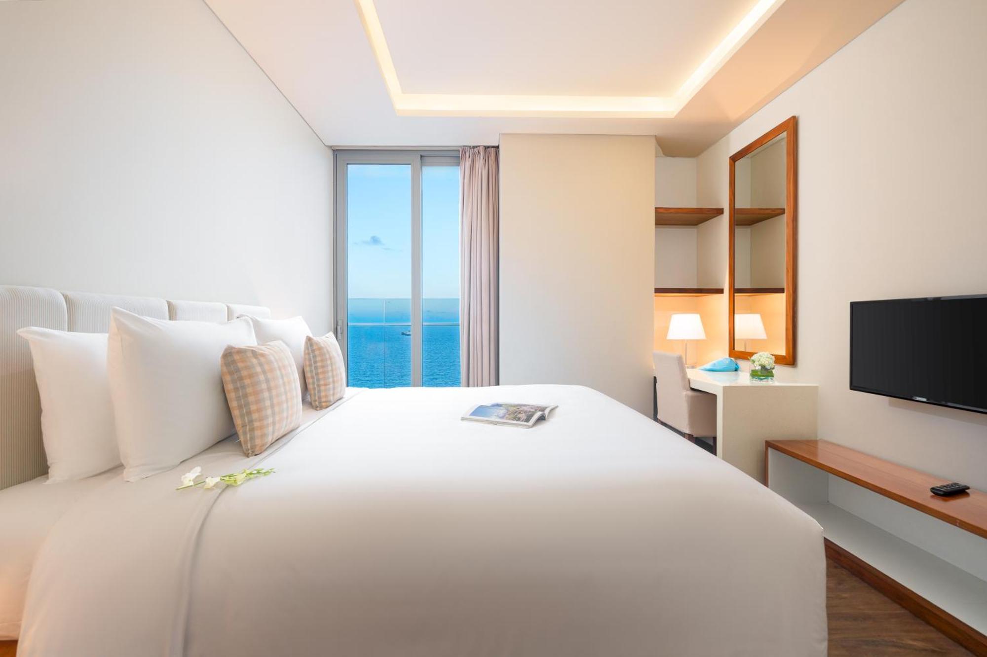 A La Carte Da Nang Beach Exterior photo