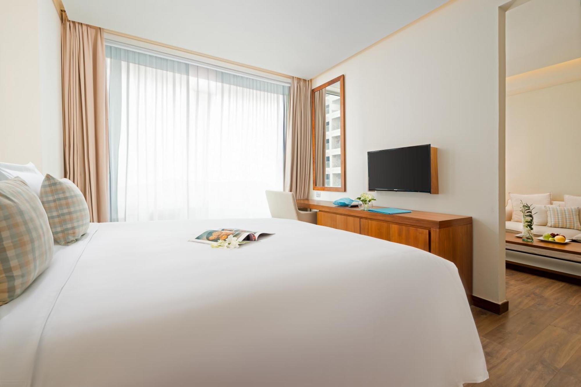 A La Carte Da Nang Beach Exterior photo