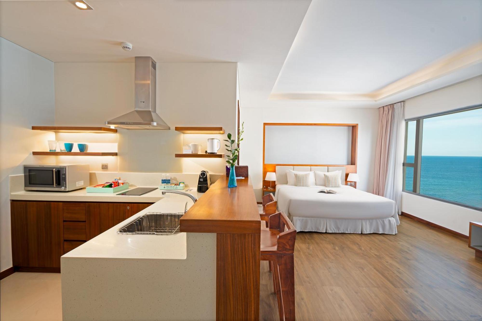 A La Carte Da Nang Beach Exterior photo