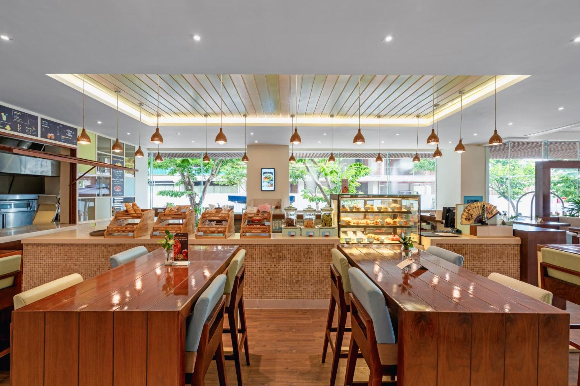 A La Carte Da Nang Beach Exterior photo