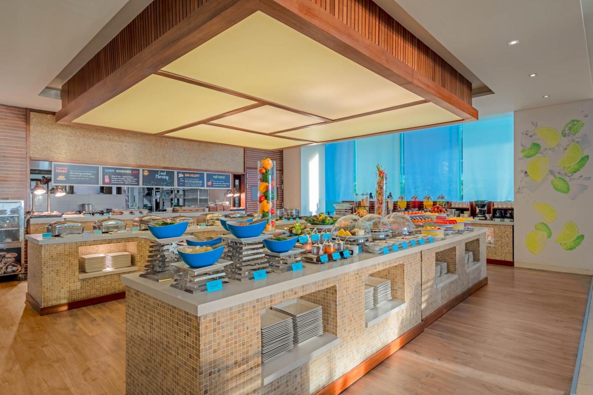 A La Carte Da Nang Beach Exterior photo