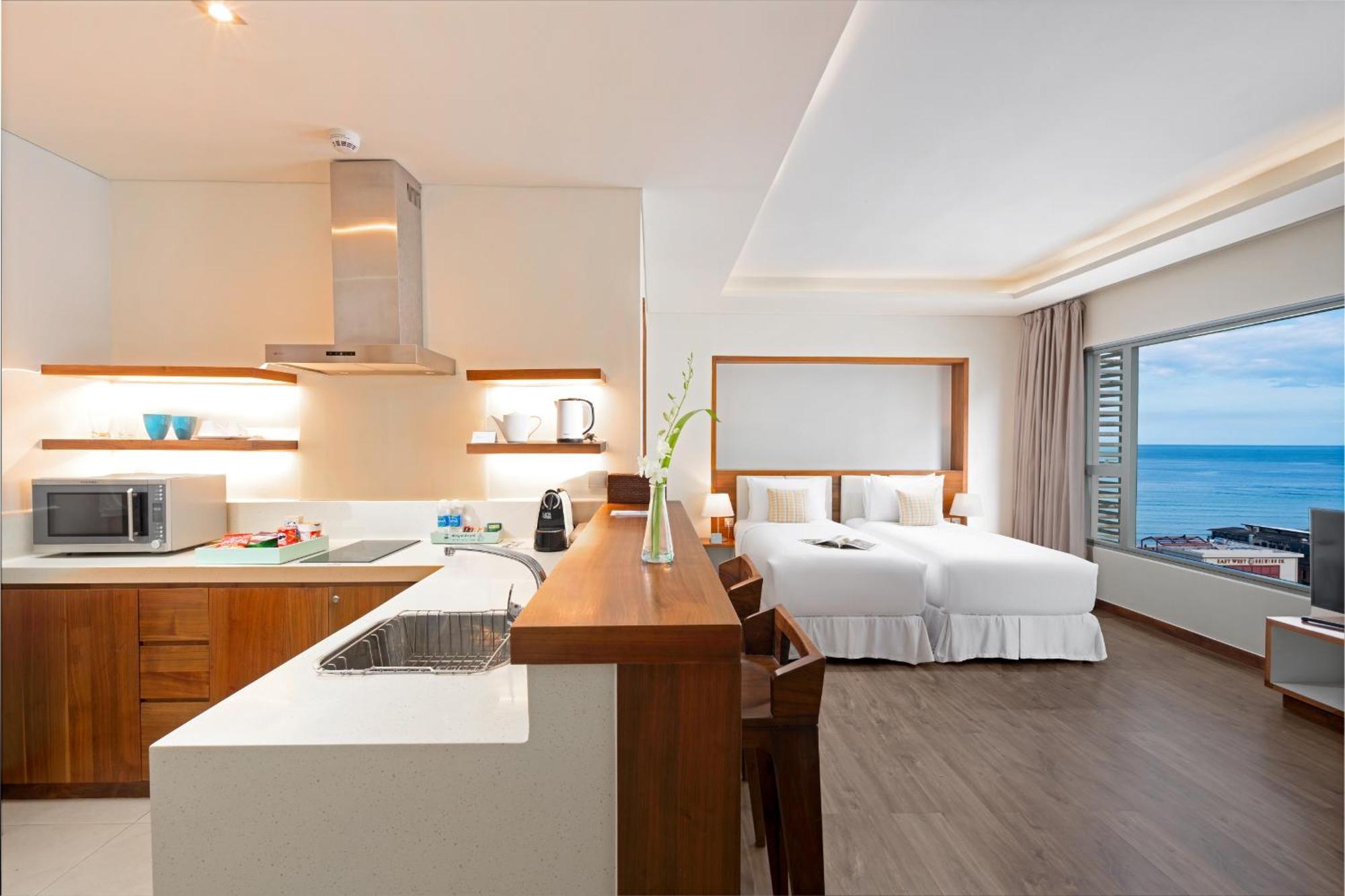 A La Carte Da Nang Beach Exterior photo